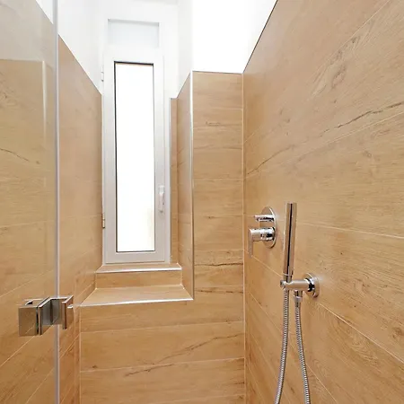 Apartman Vatican 47 *