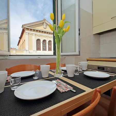 Apartment Vatican 47